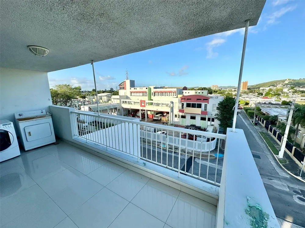 1802 ALCAZAR #404 Ponce, PR 00716