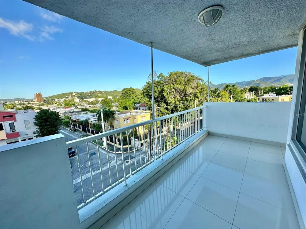1802 ALCAZAR #404 Ponce, PR 00716