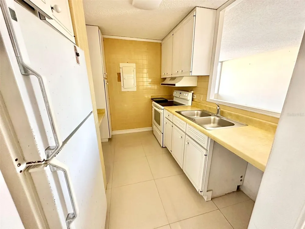 1802 ALCAZAR #404 Ponce, PR 00716