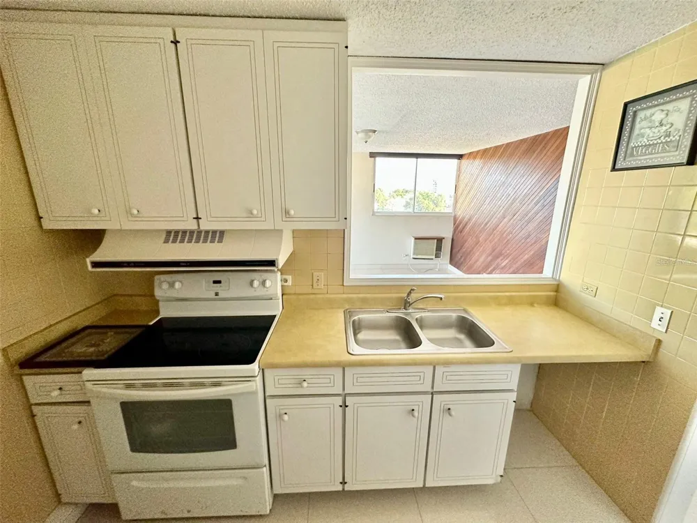 1802 ALCAZAR #404 Ponce, PR 00716