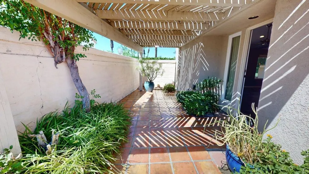 69400 Avenida De Las Montanas Cathedral City, CA 92234