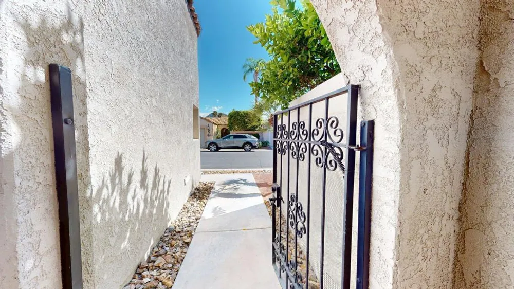 69400 Avenida De Las Montanas Cathedral City, CA 92234