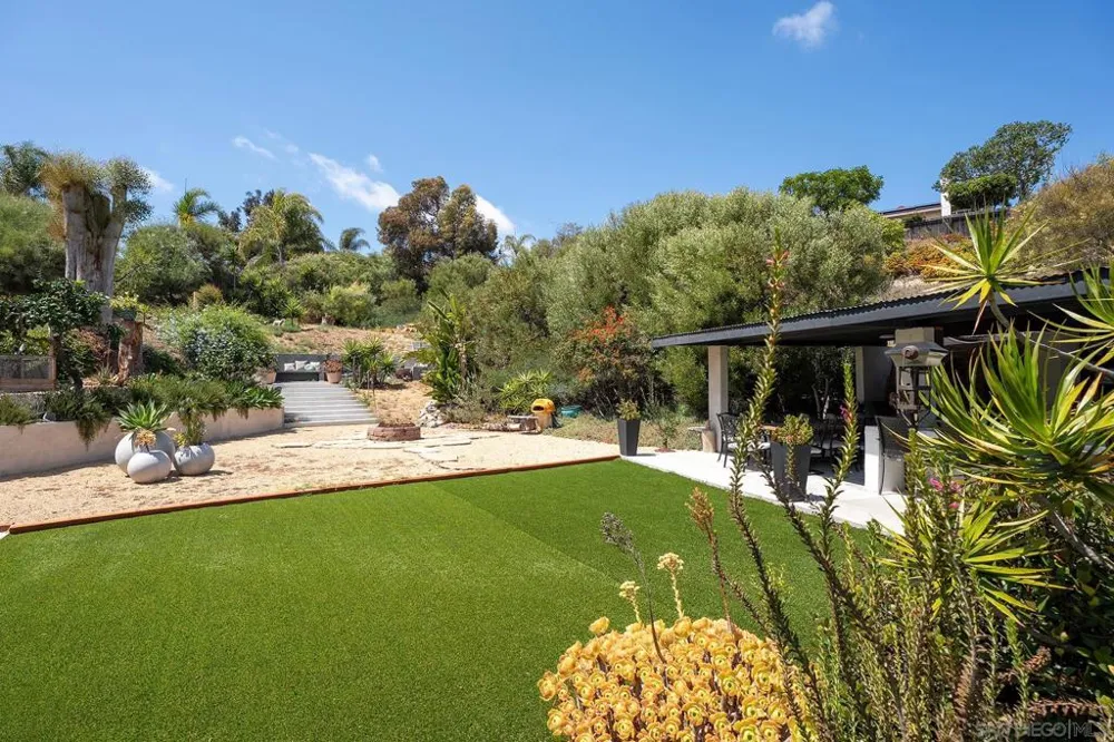 902 Loma View Chula Vista, CA 91910