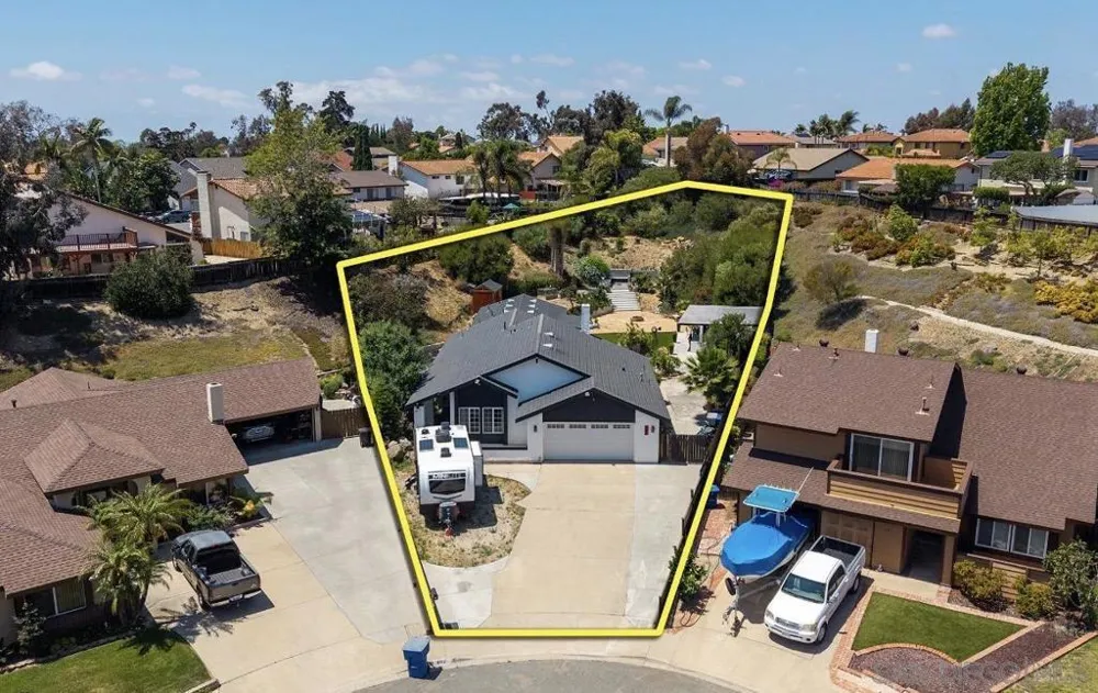 902 Loma View Chula Vista, CA 91910