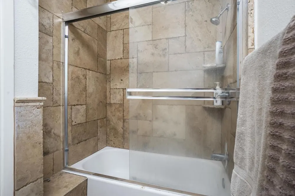 902 Loma View Chula Vista, CA 91910