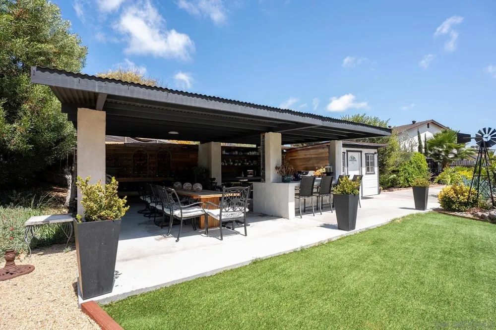 902 Loma View Chula Vista, CA 91910