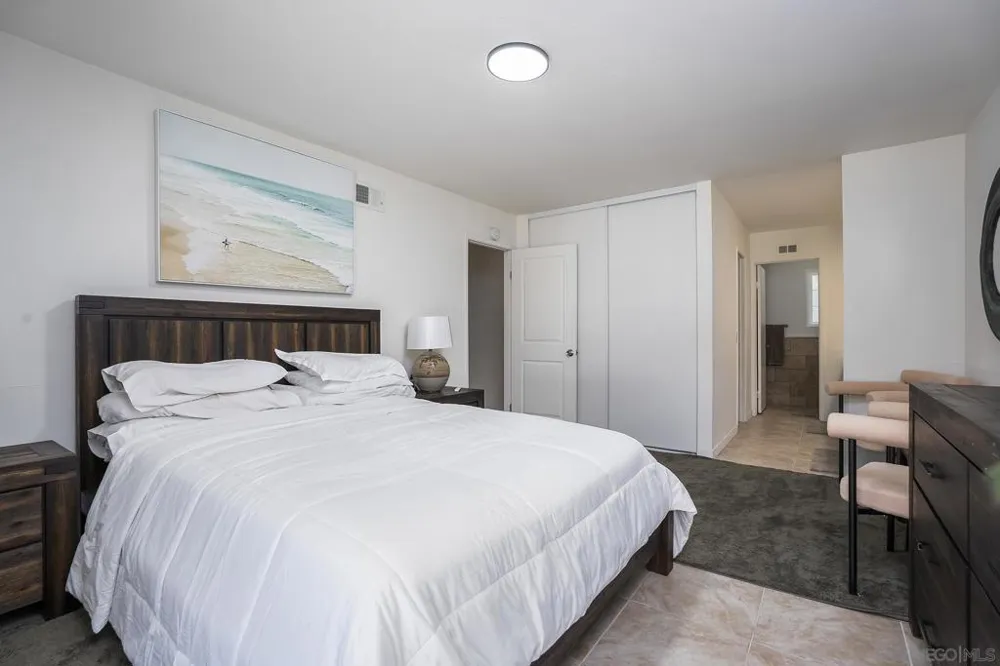 902 Loma View Chula Vista, CA 91910