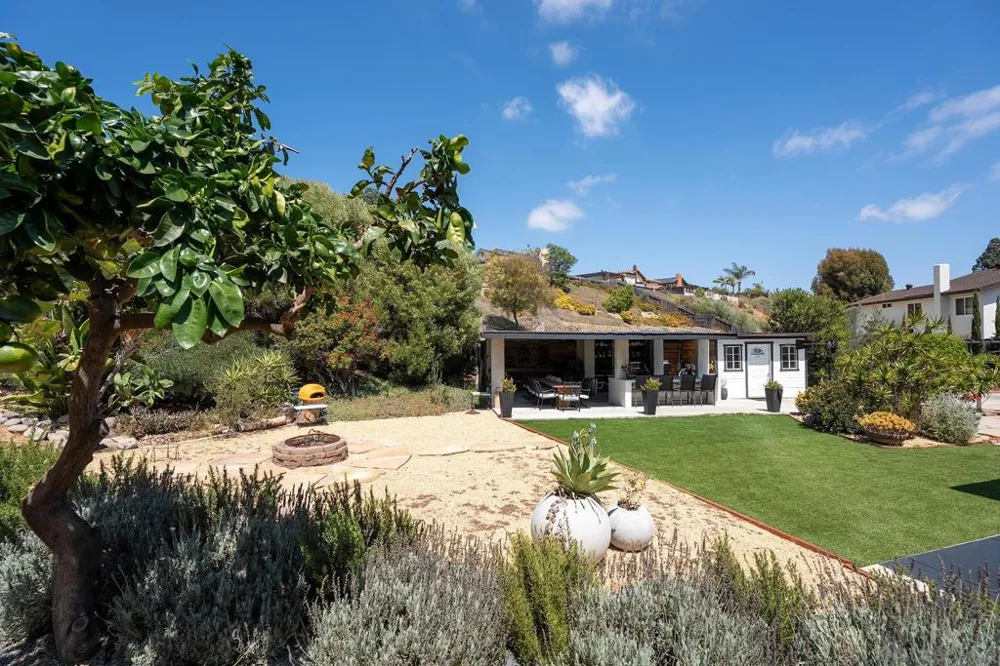 902 Loma View Chula Vista, CA 91910