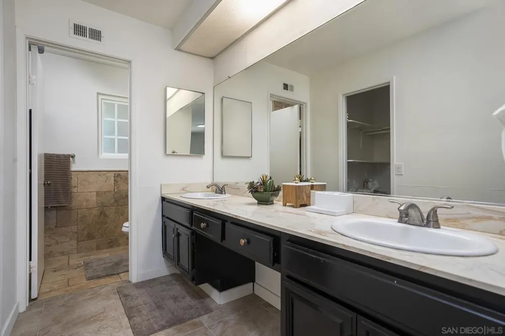 902 Loma View Chula Vista, CA 91910