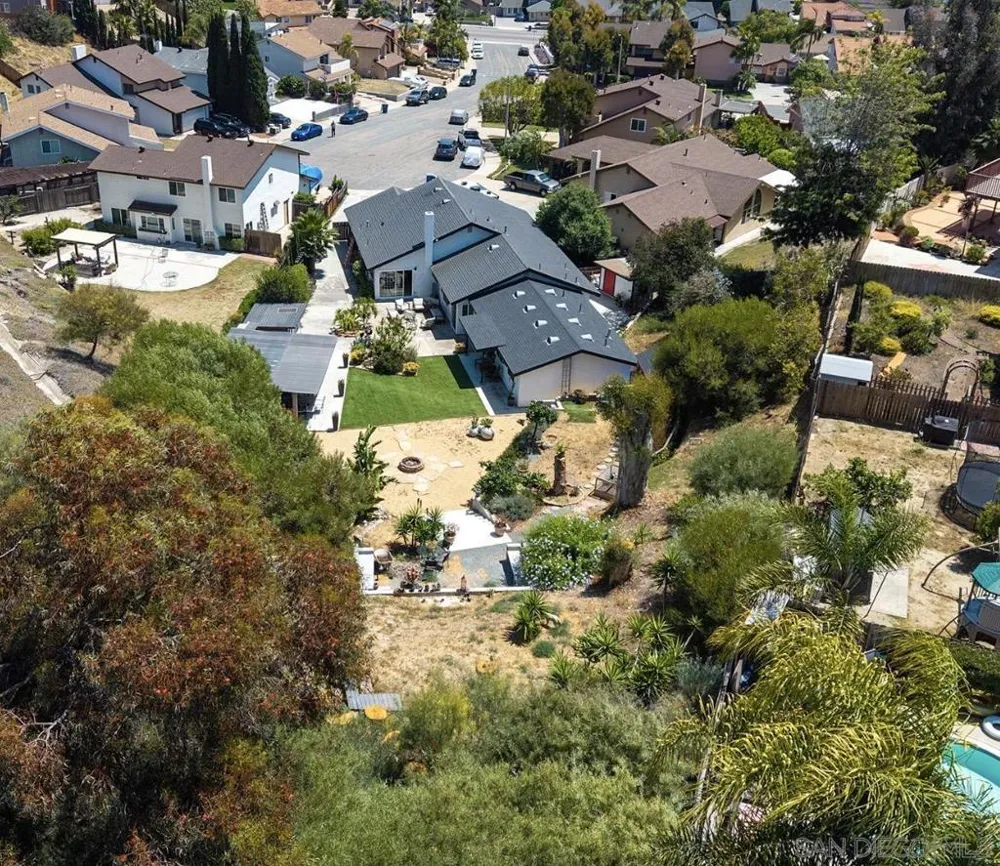 902 Loma View Chula Vista, CA 91910