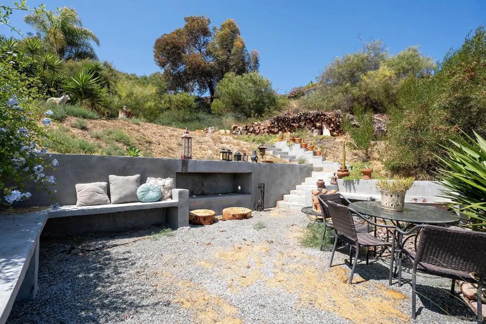 902 Loma View Chula Vista, CA 91910