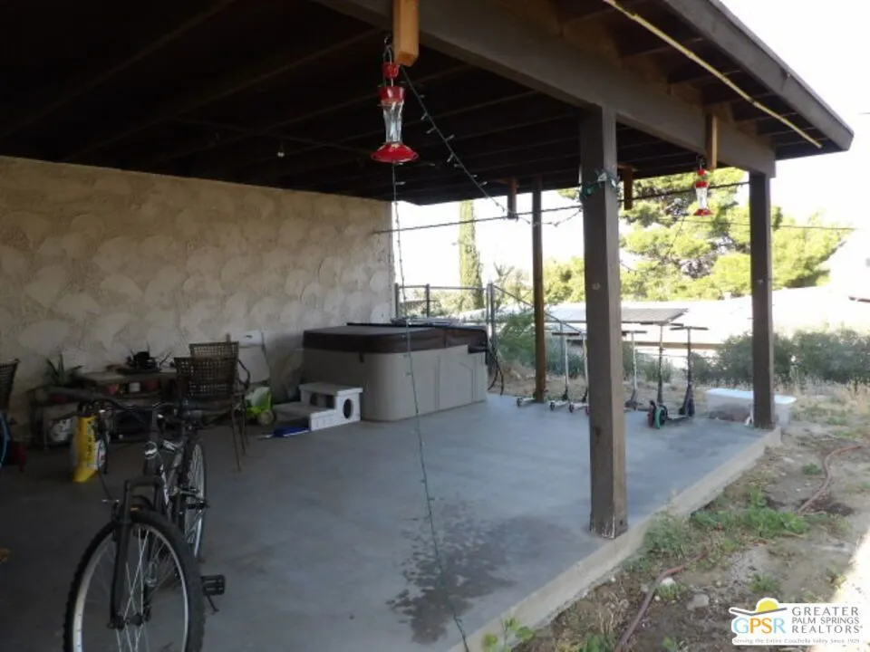 49017 Hibiscus Drive Morongo Valley, CA 92256