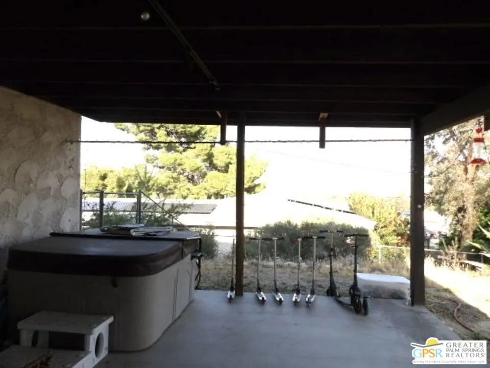 49017 Hibiscus Drive Morongo Valley, CA 92256
