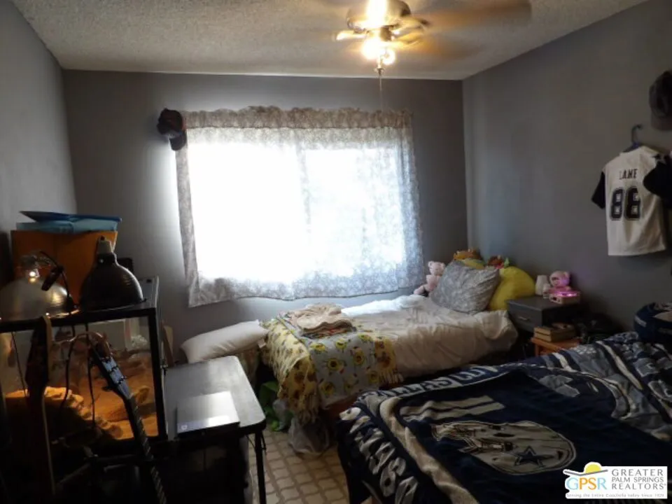 49017 Hibiscus Drive Morongo Valley, CA 92256