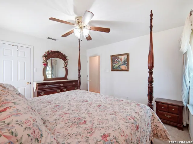 908 MANSFIELD ST Pleasanton, TX 78064