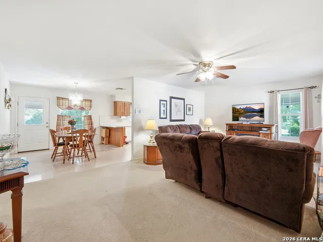 908 MANSFIELD ST Pleasanton, TX 78064
