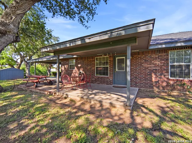 908 MANSFIELD ST Pleasanton, TX 78064