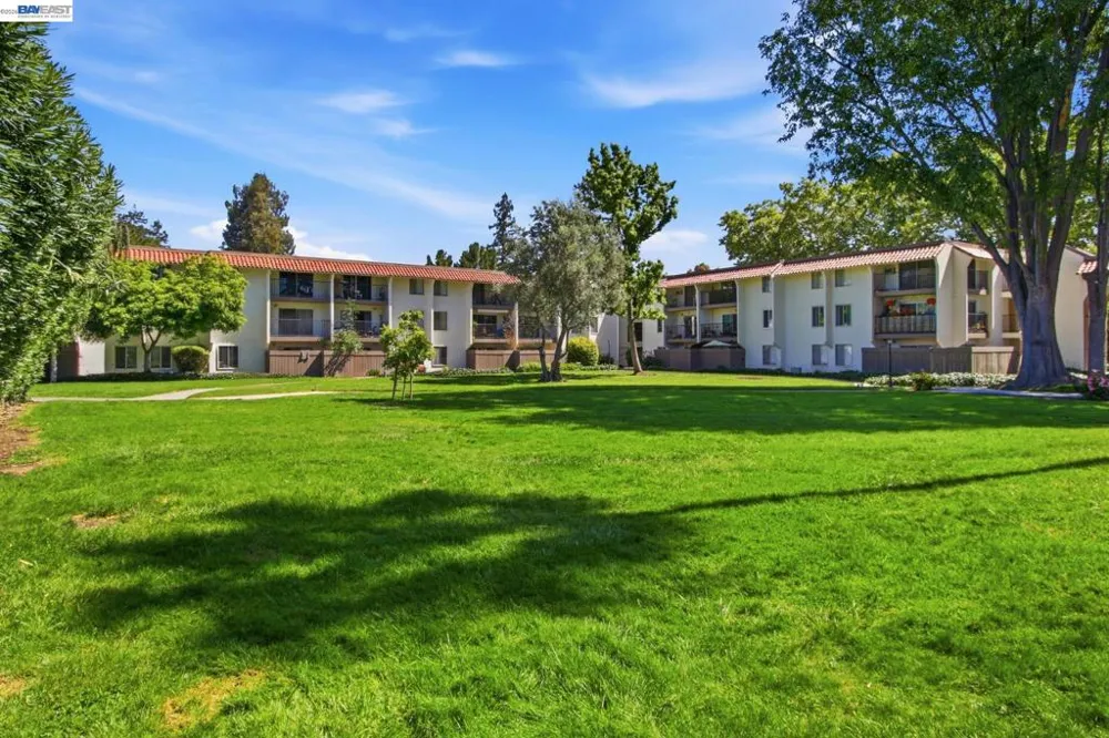 1720 Halford Ave #233 Santa Clara, CA 95051