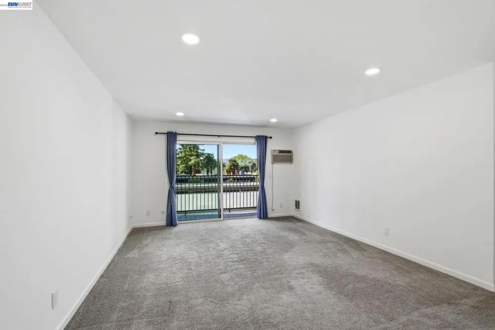 1720 Halford Ave #233 Santa Clara, CA 95051