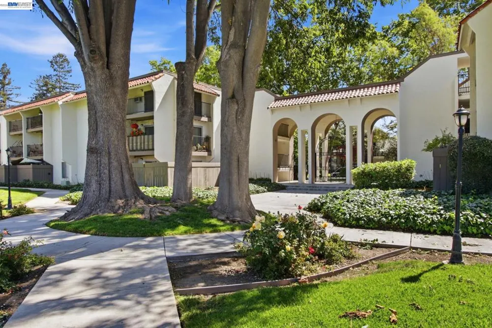 1720 Halford Ave #233 Santa Clara, CA 95051