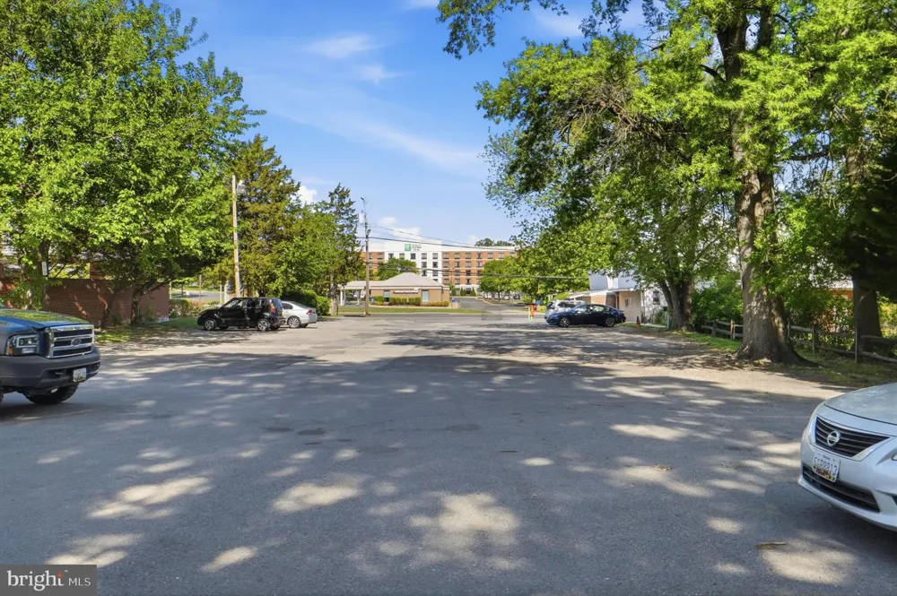 14405 BALTIMORE AVENUE Laurel, MD 20707