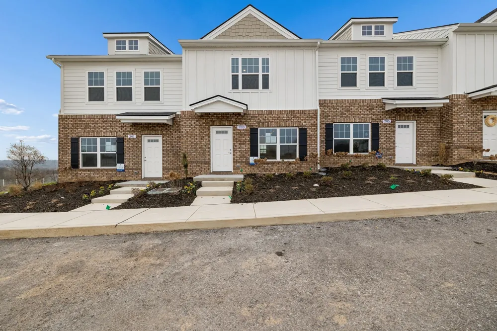 206 Dry Creek Commons Goodlettsville, TN 37072