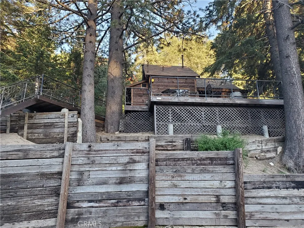 33429 Robin Drive Green Valley Lake, CA 92341
