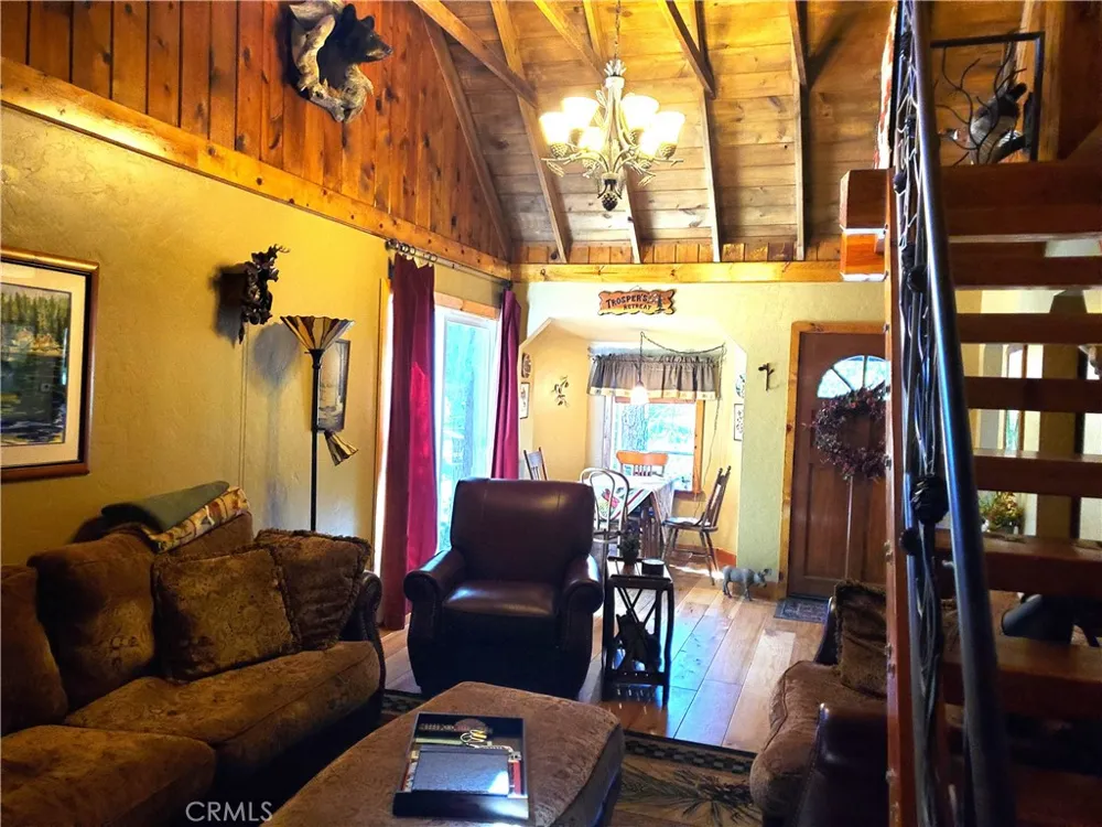 33429 Robin Drive Green Valley Lake, CA 92341