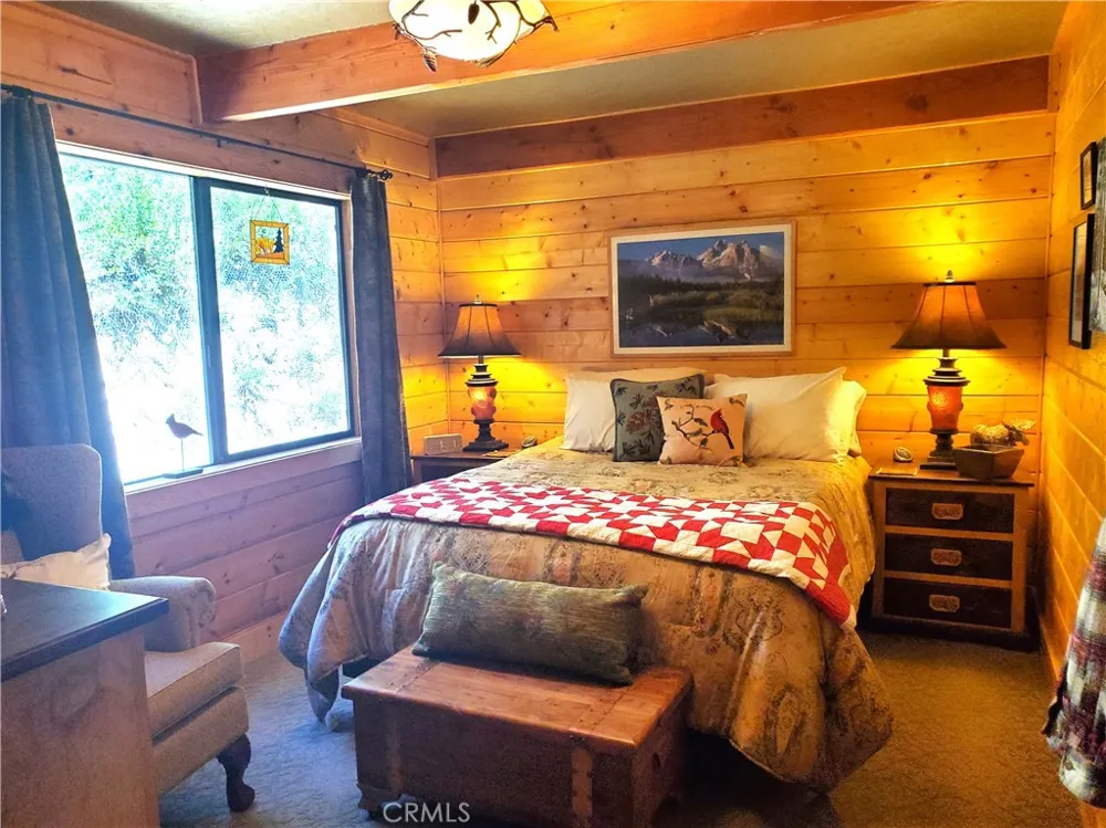 33429 Robin Drive Green Valley Lake, CA 92341