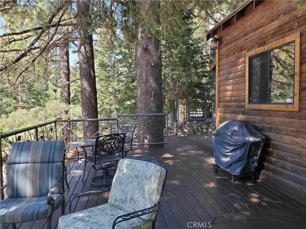 33429 Robin Drive Green Valley Lake, CA 92341