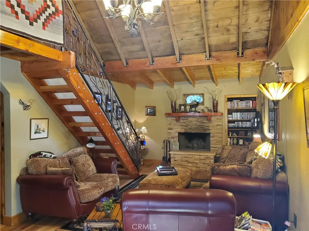 33429 Robin Drive Green Valley Lake, CA 92341