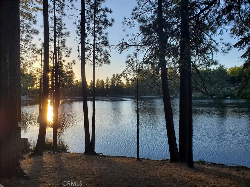33429 Robin Drive Green Valley Lake, CA 92341