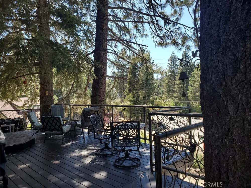 33429 Robin Drive Green Valley Lake, CA 92341