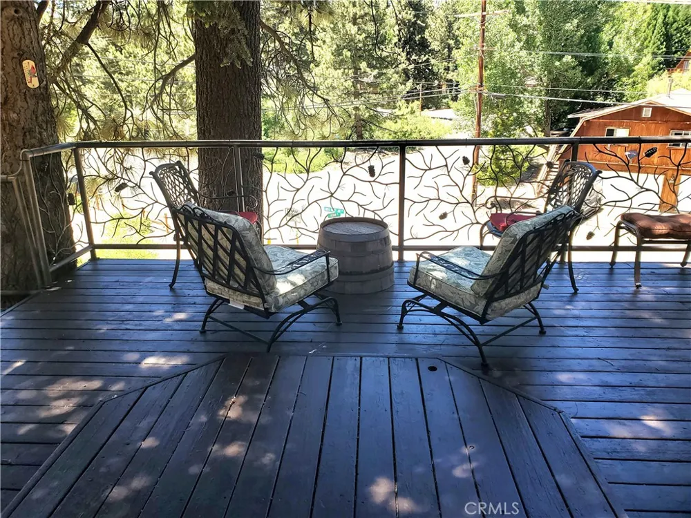 33429 Robin Drive Green Valley Lake, CA 92341
