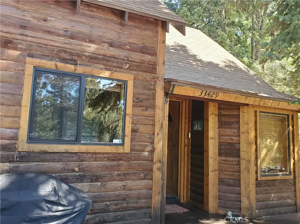 33429 Robin Drive Green Valley Lake, CA 92341