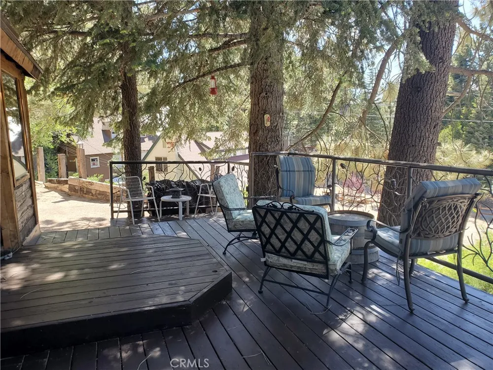 33429 Robin Drive Green Valley Lake, CA 92341
