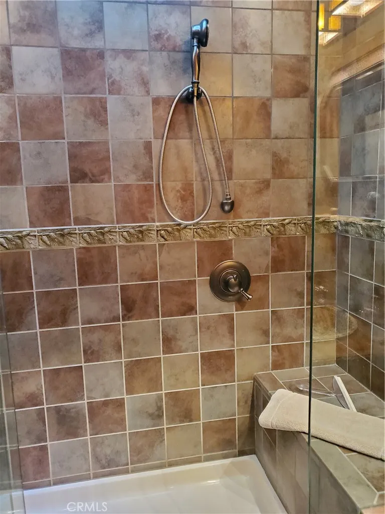 33429 Robin Drive Green Valley Lake, CA 92341