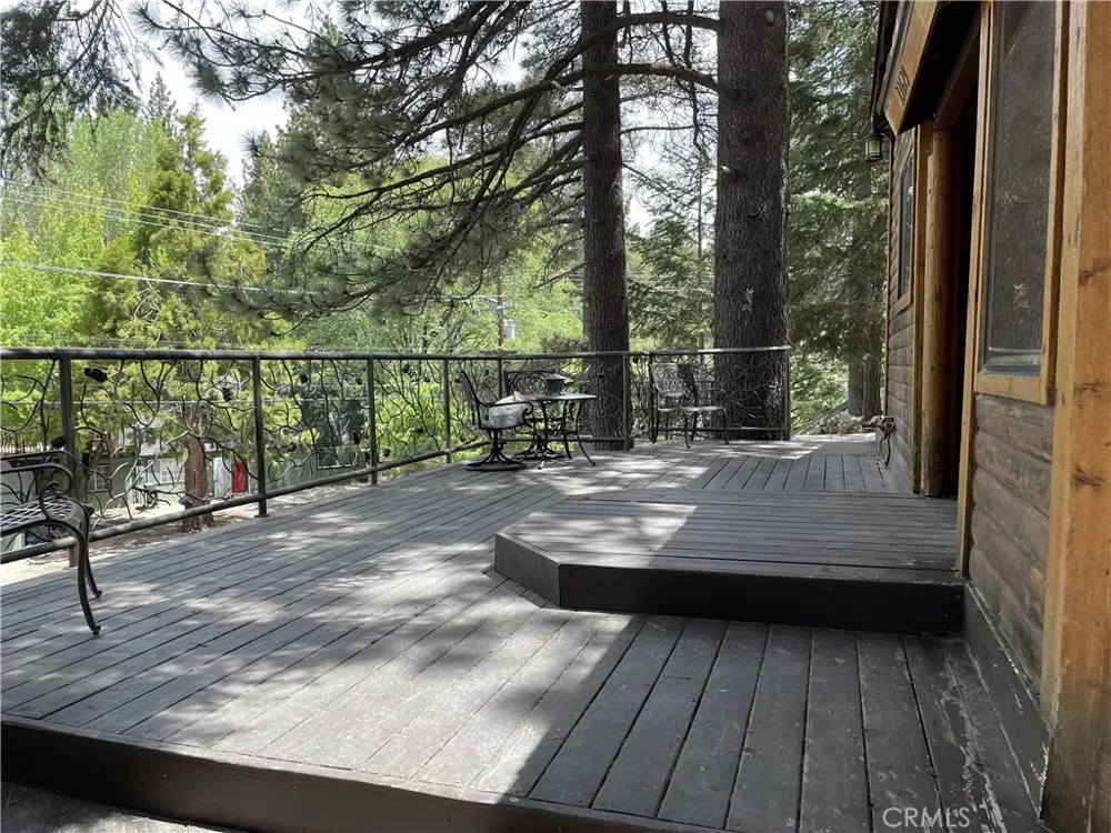 33429 Robin Drive Green Valley Lake, CA 92341