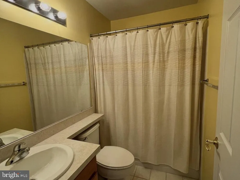1830 NATHAN DRIVE Cinnaminson, NJ 08077