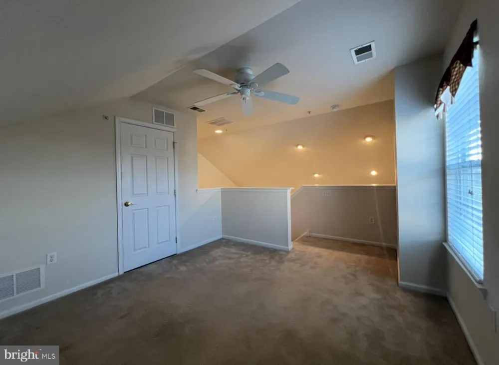 1830 NATHAN DRIVE Cinnaminson, NJ 08077