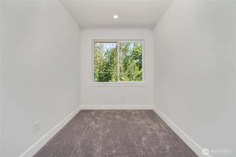410 Studebaker Spur 1 Castle Rock, WA 98611