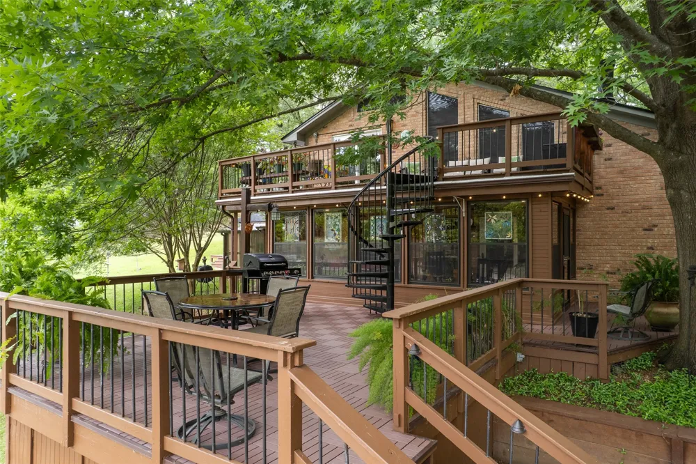 100 King Lance Court Scroggins, TX 75480