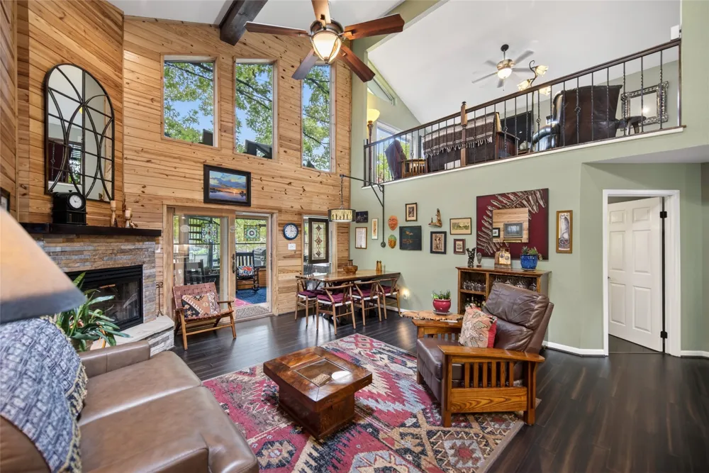 100 King Lance Court Scroggins, TX 75480