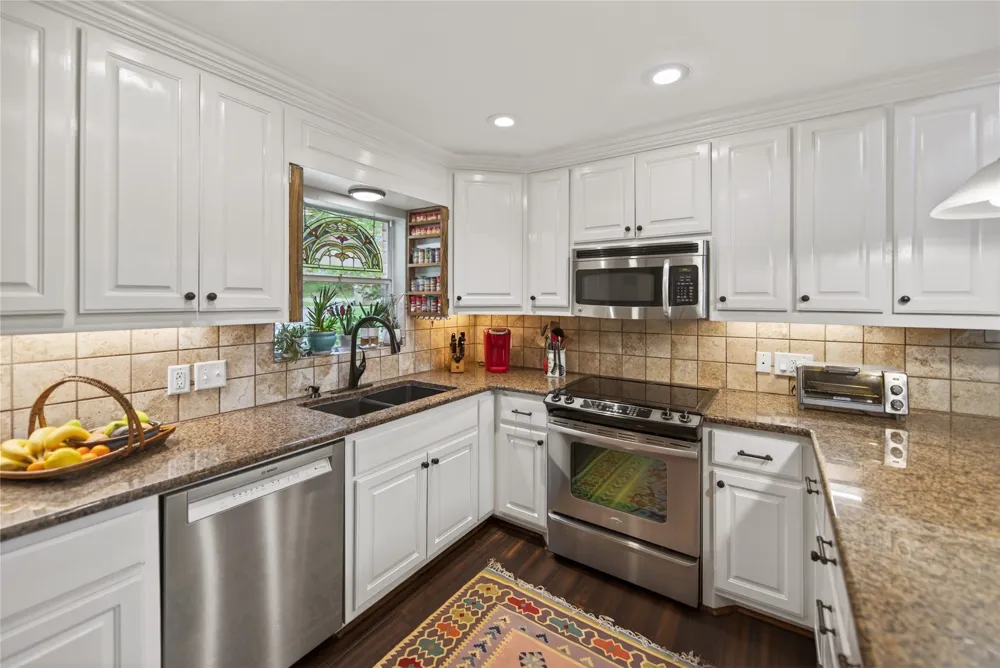 100 King Lance Court Scroggins, TX 75480