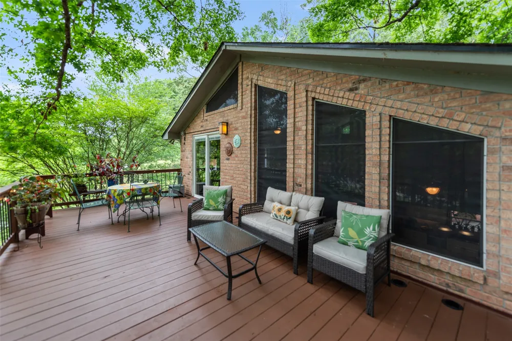 100 King Lance Court Scroggins, TX 75480