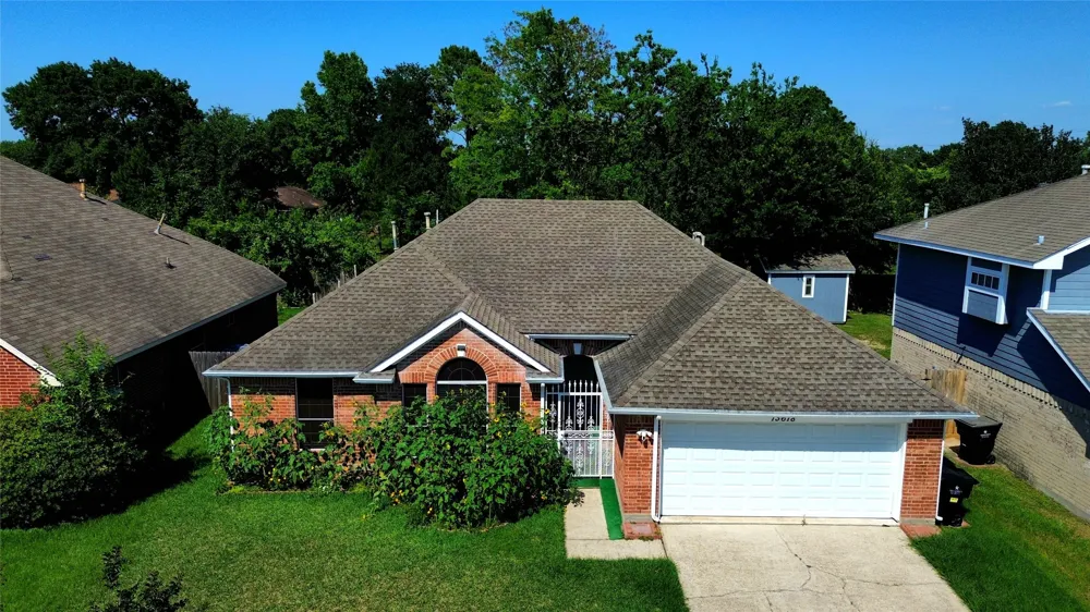 13618 Sablegrove Lane Houston, TX 77014