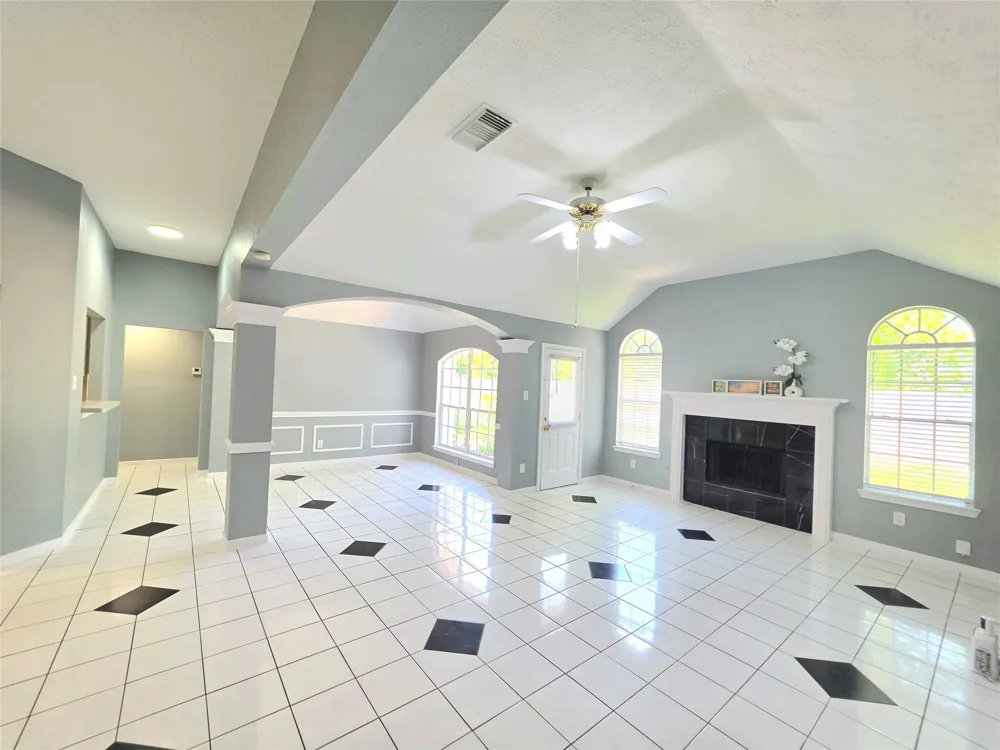 13618 Sablegrove Lane Houston, TX 77014