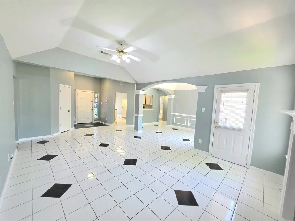 13618 Sablegrove Lane Houston, TX 77014
