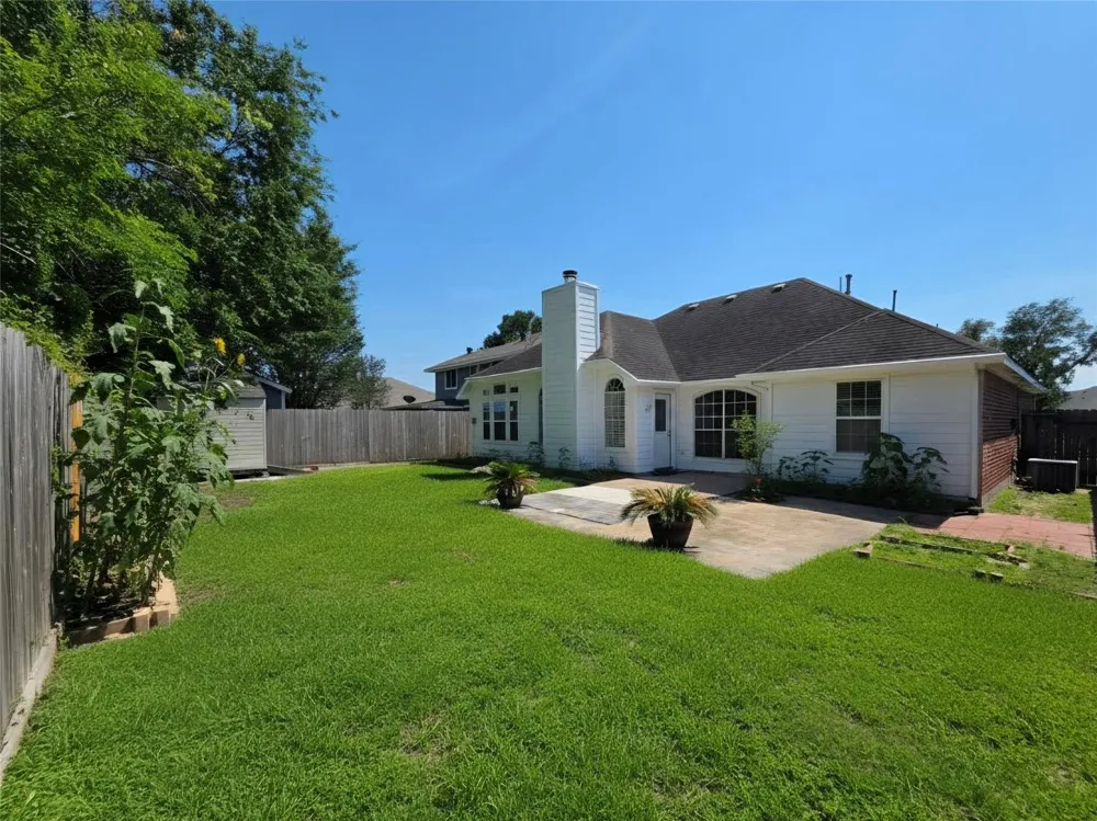 13618 Sablegrove Lane Houston, TX 77014