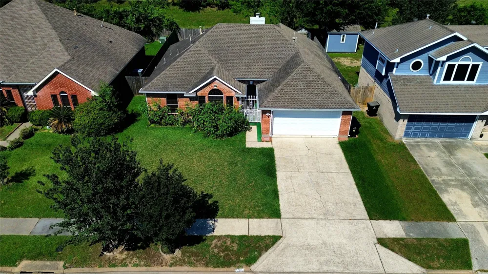13618 Sablegrove Lane Houston, TX 77014